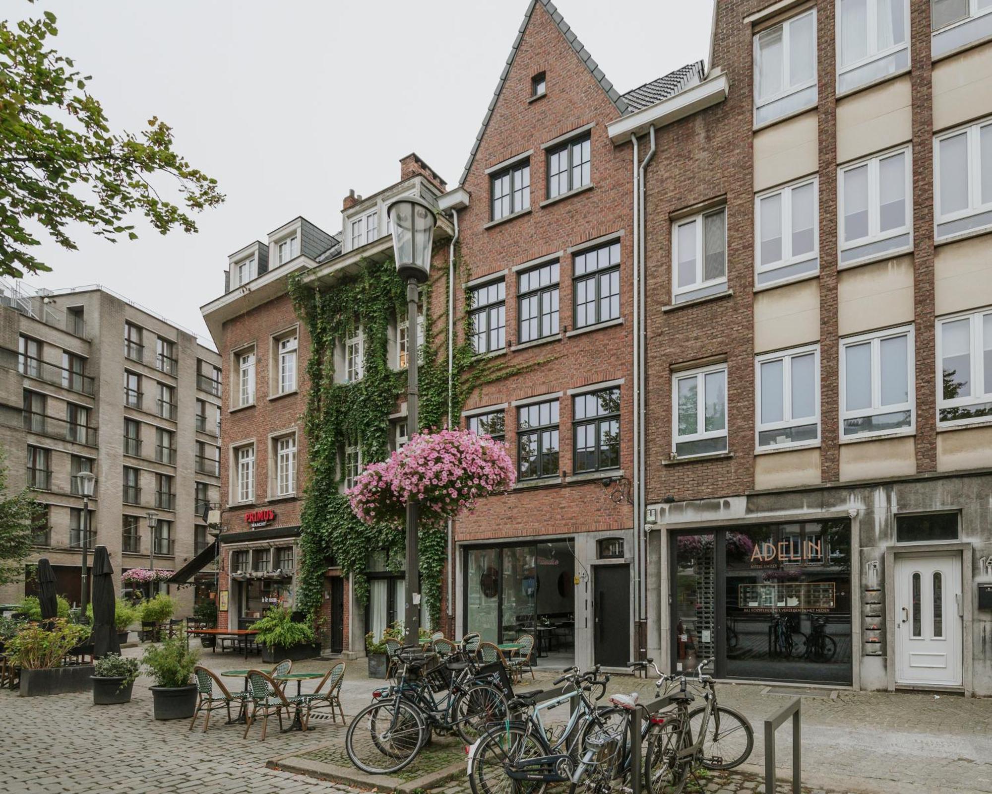 Shway - The Proof Reader Apartment Antwerp